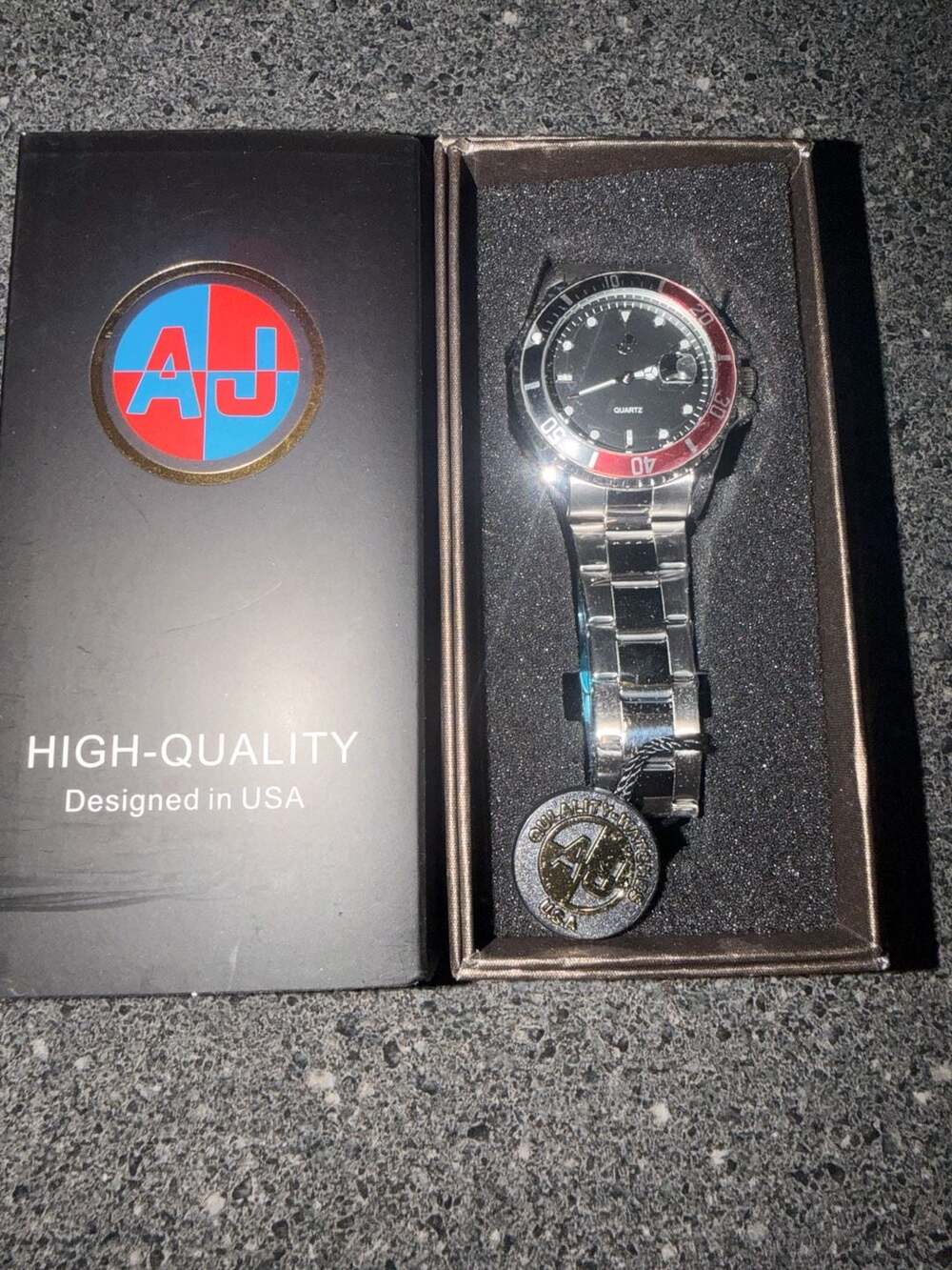 AJ Quartz Men's Stainless Steel Dive Style Watch